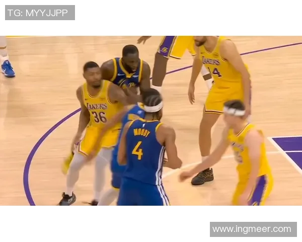 2006年湖人对阵勇士的经典对决回顾与精彩瞬间分析